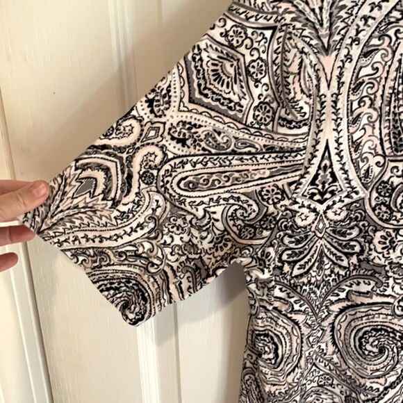 Croft & Barrow black and white shirt sleeve top - Picture 6 of 6